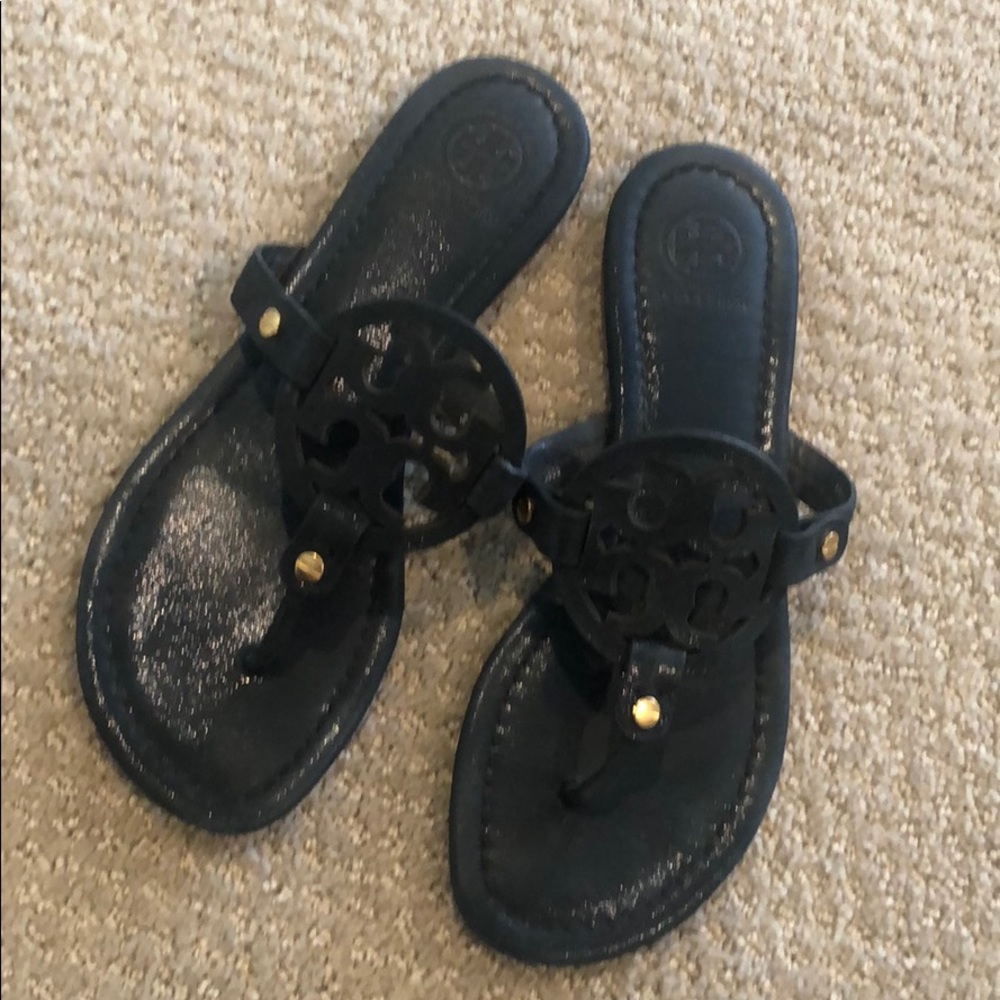 Navy blue Tory Burch thong sandals